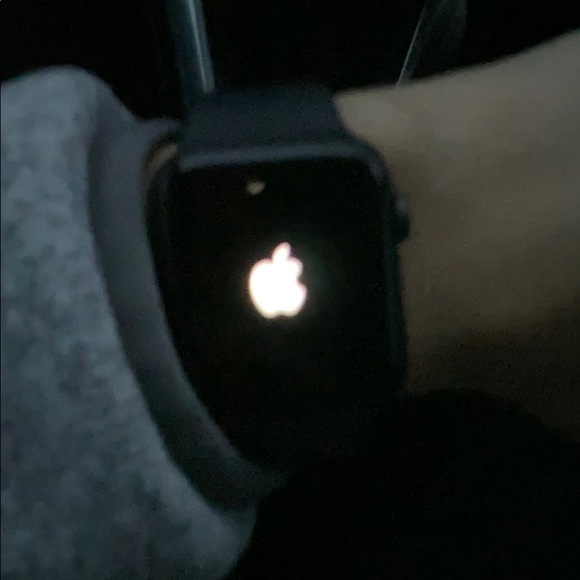 Apple Watch - Picture 5 of 5